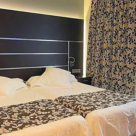 Alameda Centro 4*